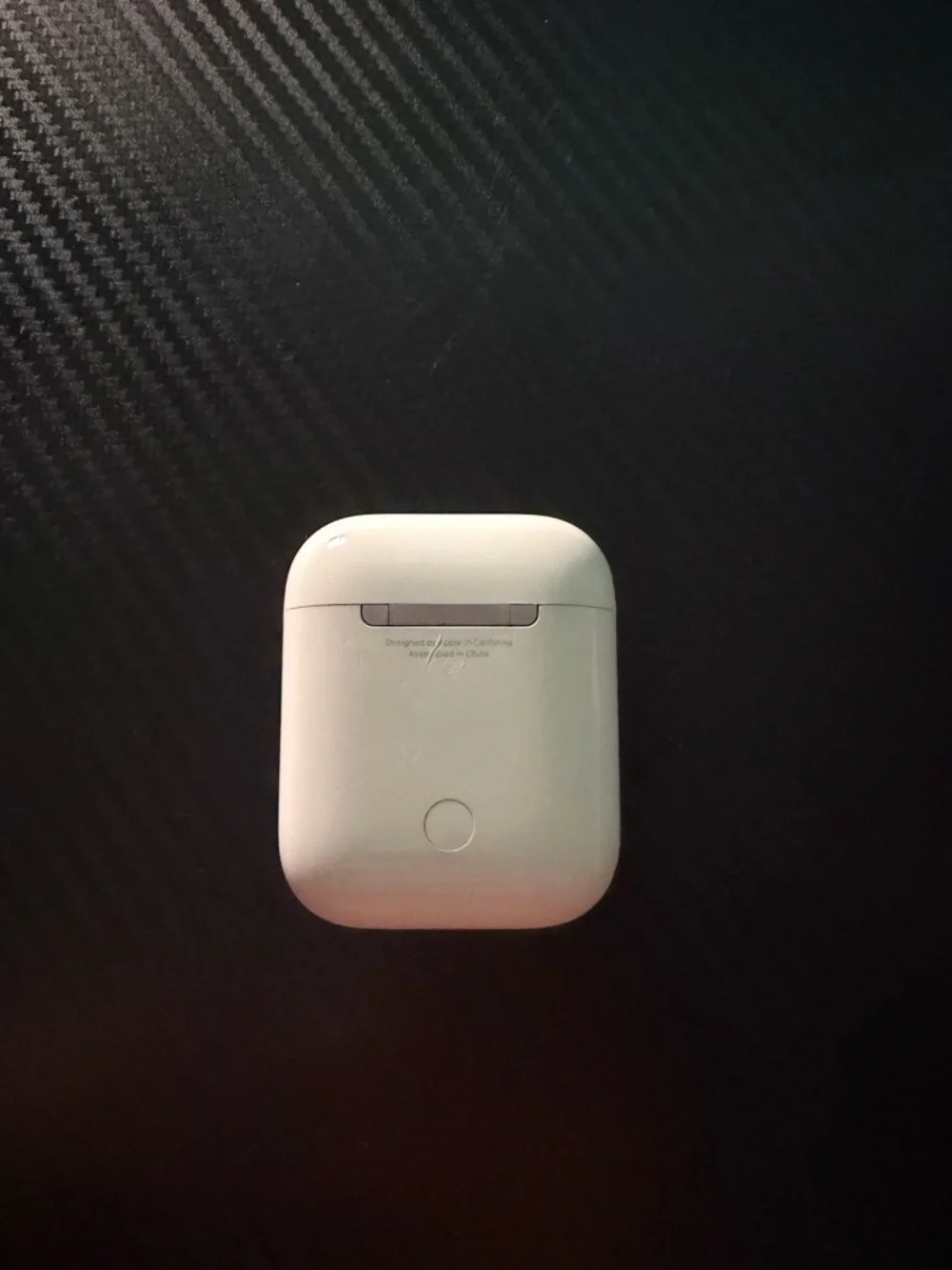 Apple White Wireless Earbuds Charging Case